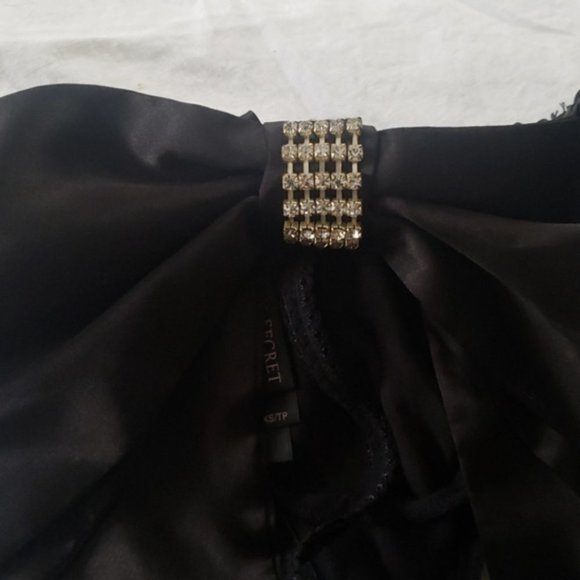 Victoria's Secret big black satin bow thong Small - Picture 3 of 3